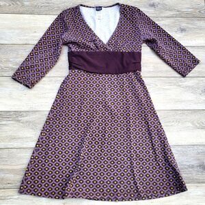 Patagonia organic cotton dress 3/4 sleeves v neck size small purple, plum yellow